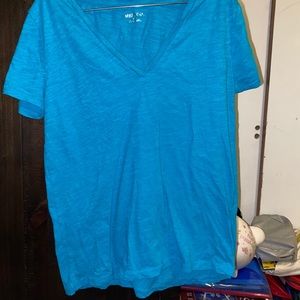 Blue v neck tshirt